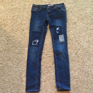 NWOT distressed jeans size 3/4